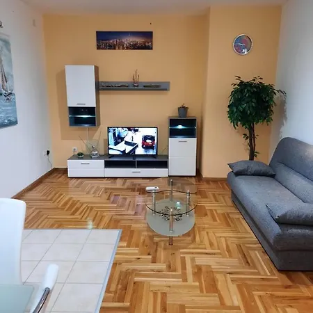 Duje & Dragana Apartment *