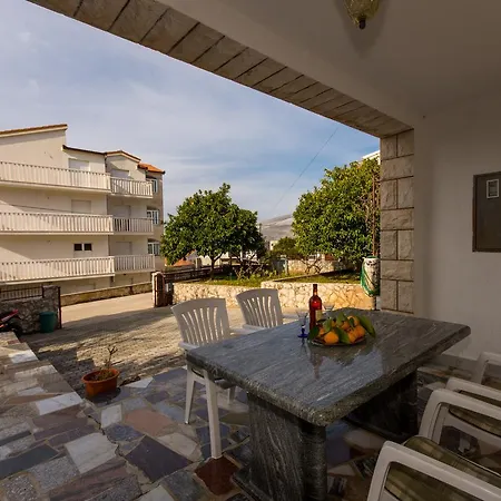 Duje Apartament